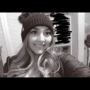 Meet your Posher, Nayeli